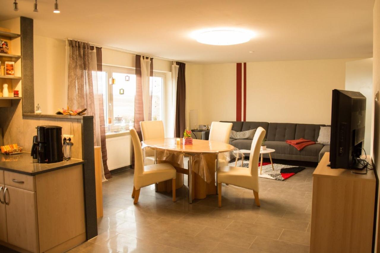 Ferienwohnung Frau Klara Hofheim in Unterfranken Exterior foto